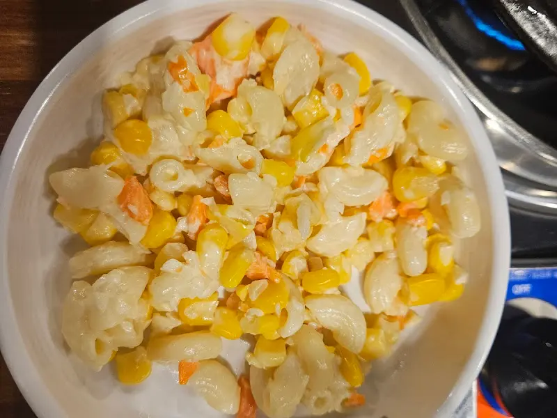 마카로니 샐러드의 모습