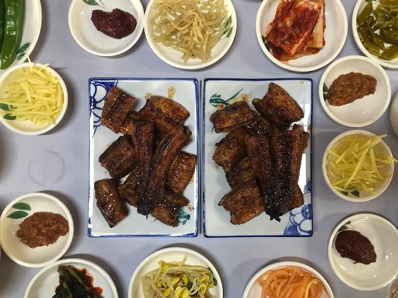 소금구이와 간장구이 장어