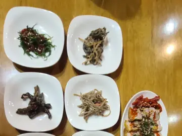 장성에서 맛보는 웰빙의 전설, 황철웰빙하우스: 건강한 밥상, 그 이상의 감동적인 맛집