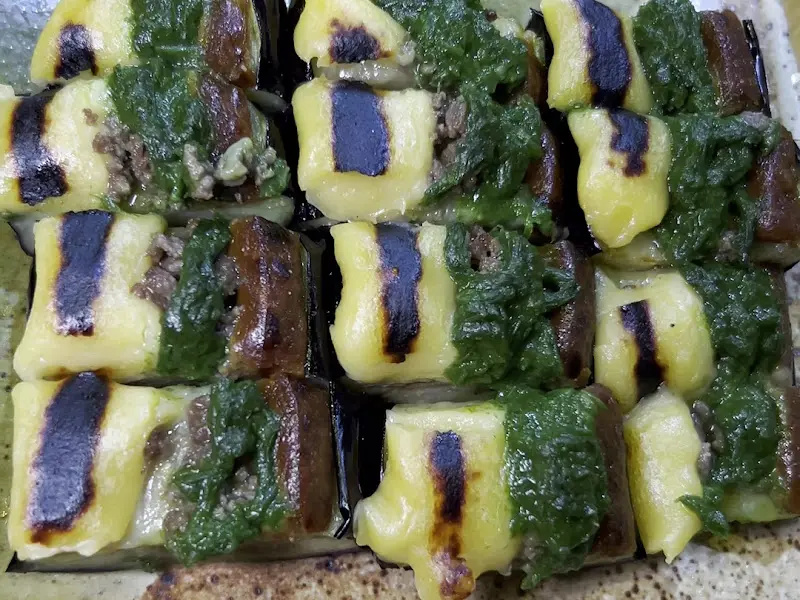 가지 덴가쿠 클로즈업