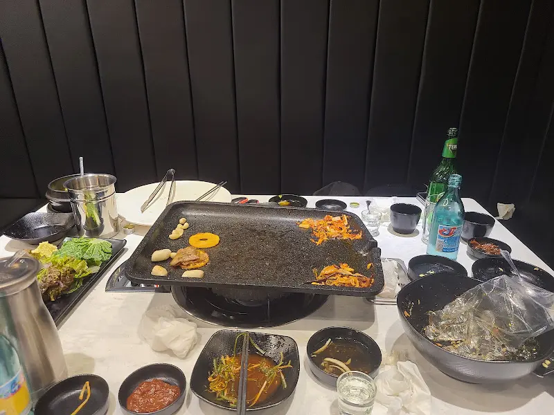 식사 후 테이블