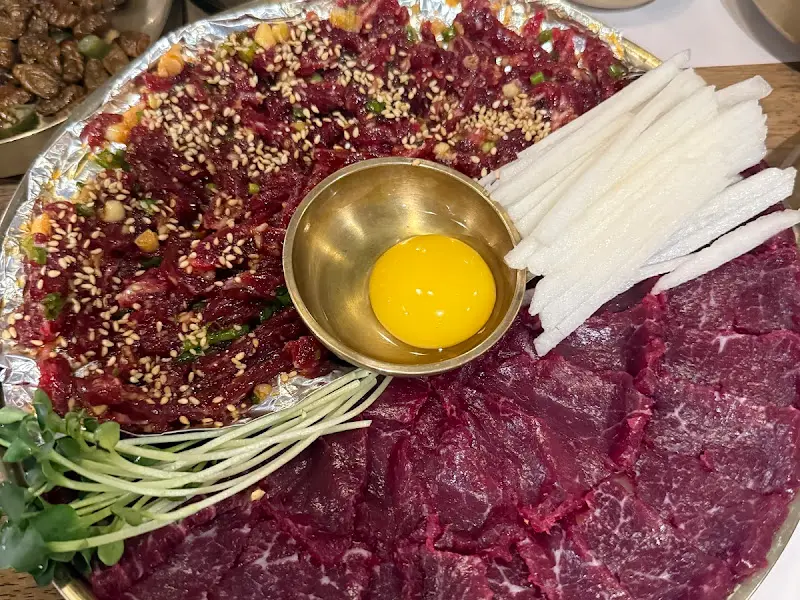 환상적인 비주얼의 뭉티기 한 상차림