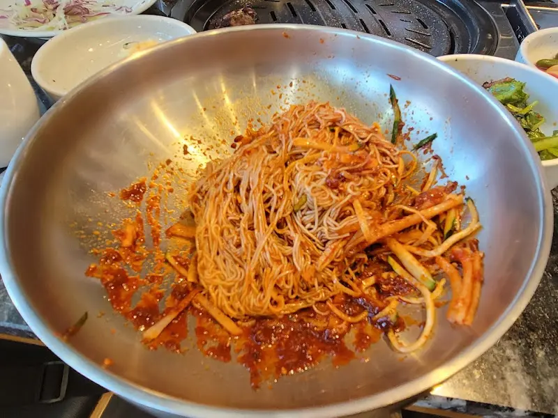 일등가 비빔냉면