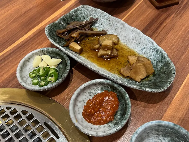 더 금송 밑반찬