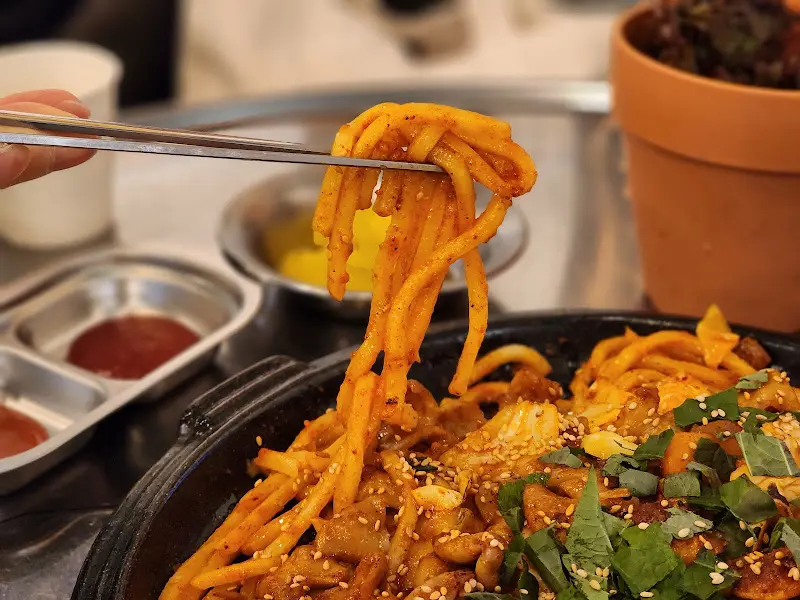 탱글탱글한 우동 면발