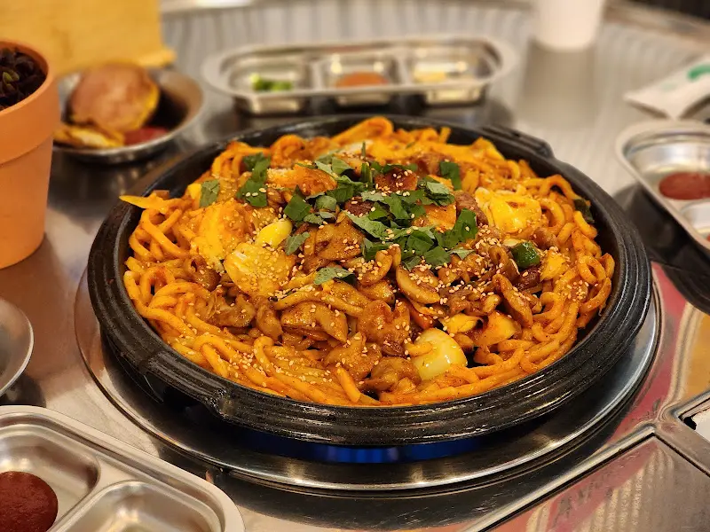 화곱우동볶음 전체샷