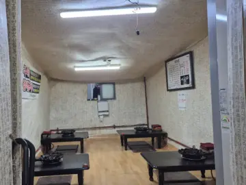 세월의 깊이가 녹아든, 강북구 노포에서 만난 인생 곱창 맛집 황주집