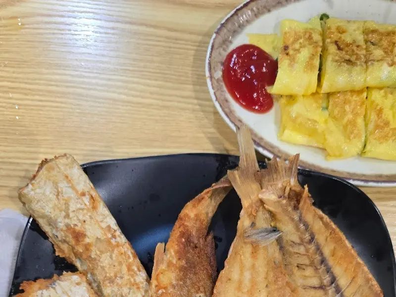 영춘식당 생선구이와 계란말이
