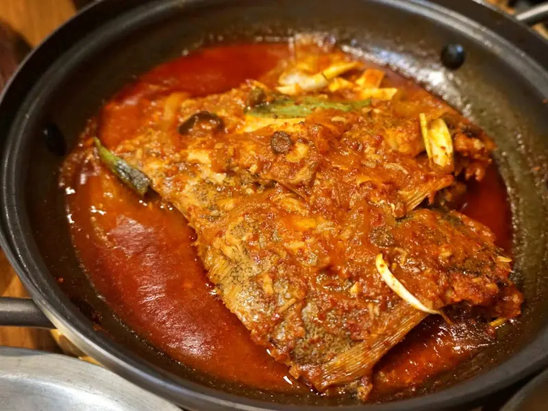 매콤달콤한 양념이 쏙 밴 가자미조림