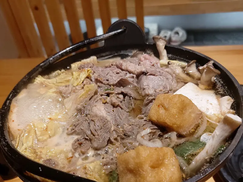 비주얼부터 압도적인 스키야키