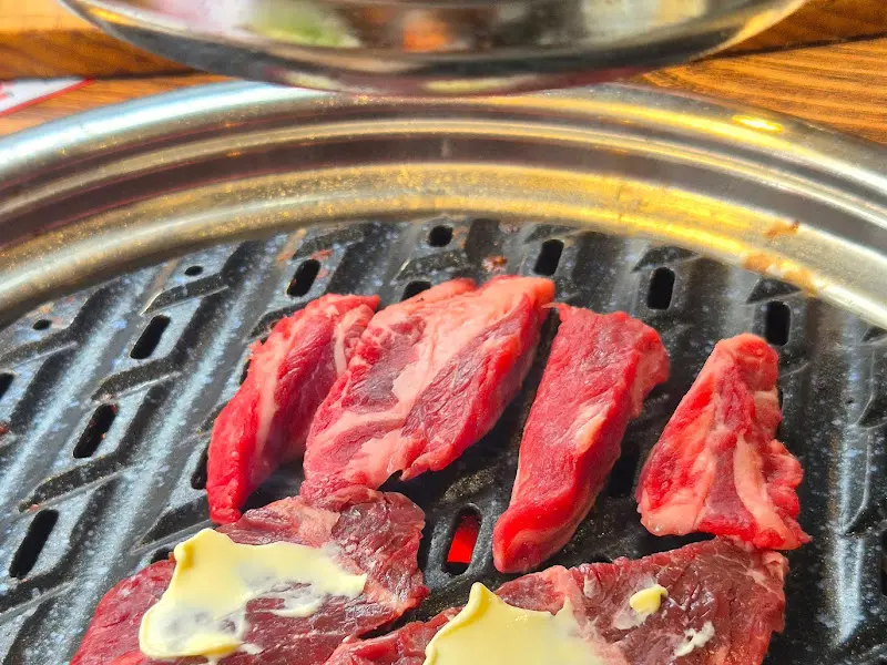 고기 굽는 모습