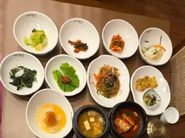 전주 한정식, 전라도의 깊은 맛을 담은 이야기 맛집 기행