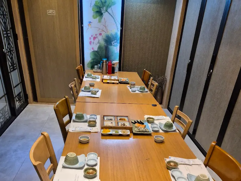 깔끔하고 넓은 룸 내부