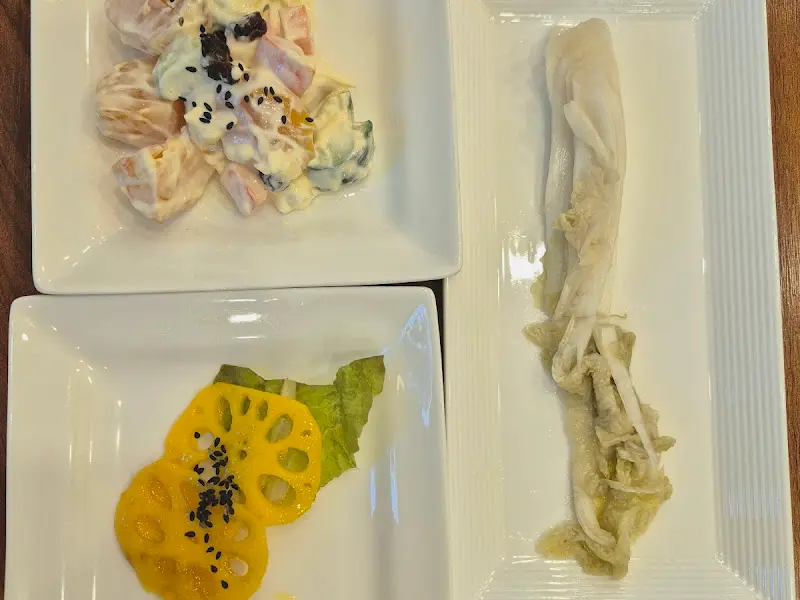 다채로운 색감의 반찬