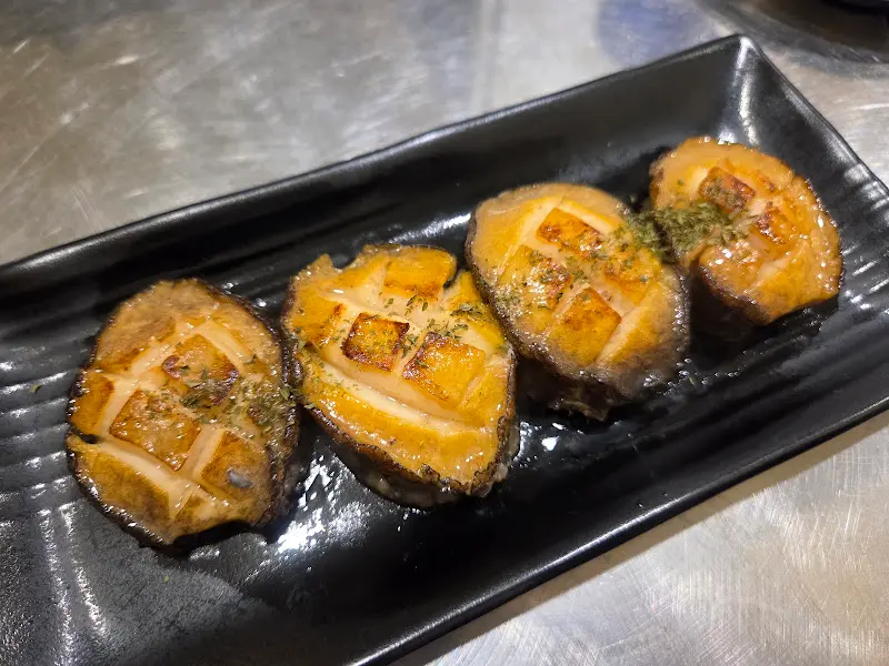 고소한 전복 버터구이