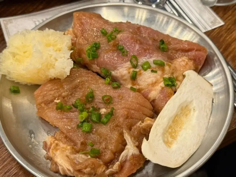 윤기 좔좔 마늘 소갈비살