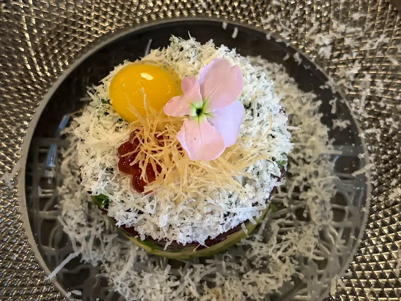 참치 아보카도 타르타르