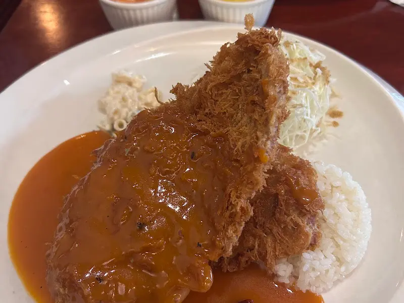 메인 메뉴인 돈까스