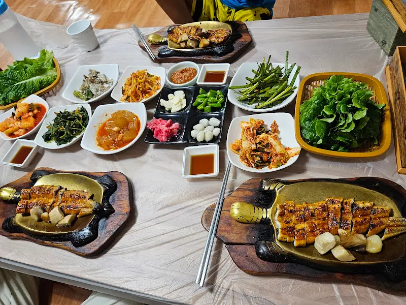 미꾸리식당 김치