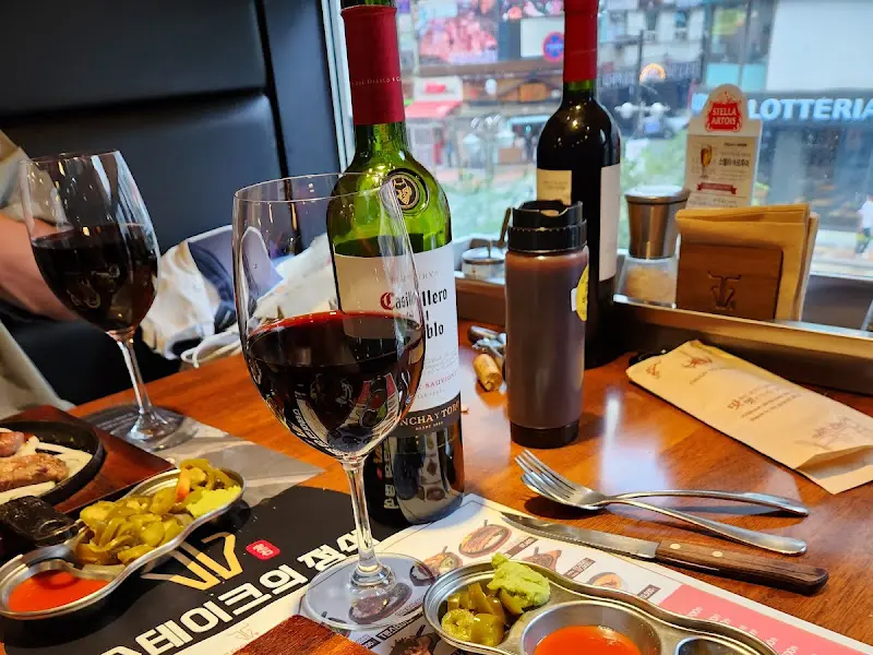 와인과 스테이크