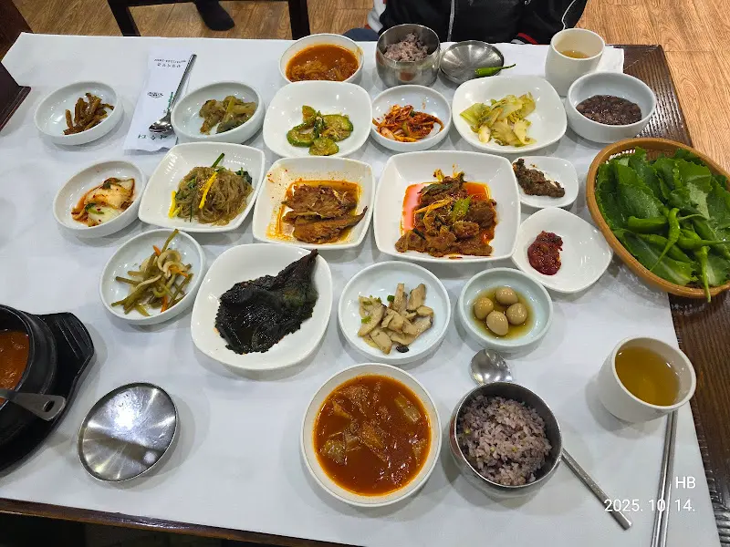 약수터 한 상 차림