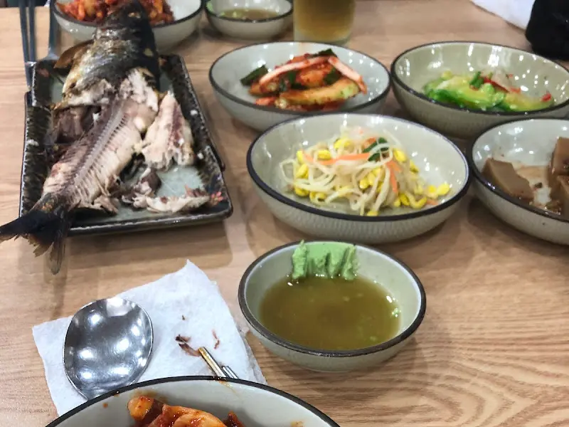 청어구이와 밑반찬