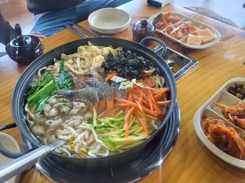 해물칼국수