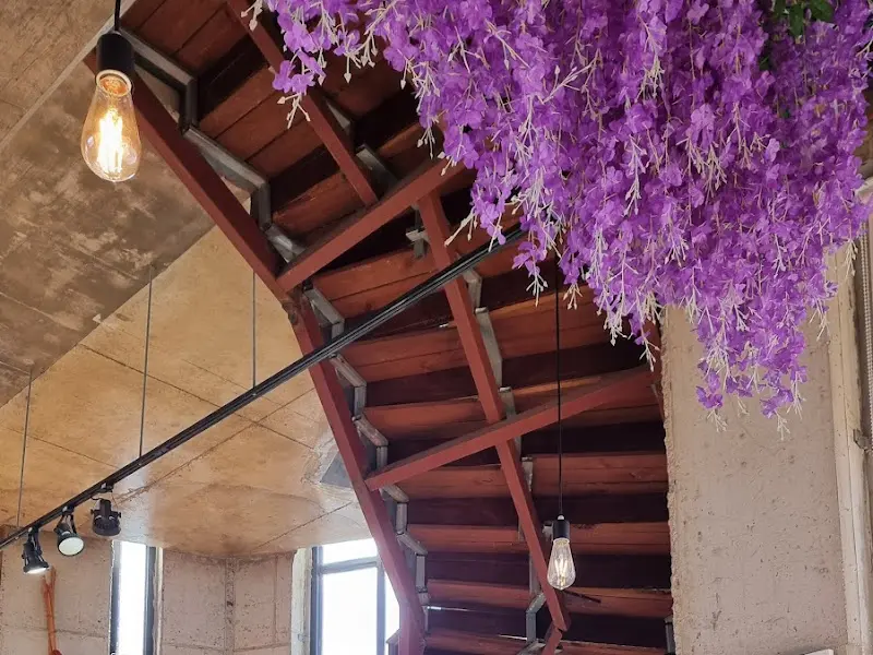 쿤스트라운지 계단