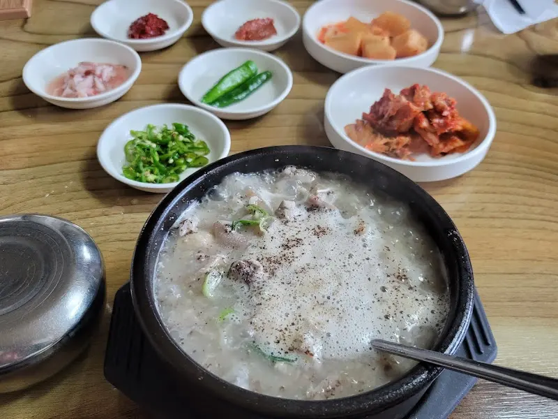순대국밥과 반찬
