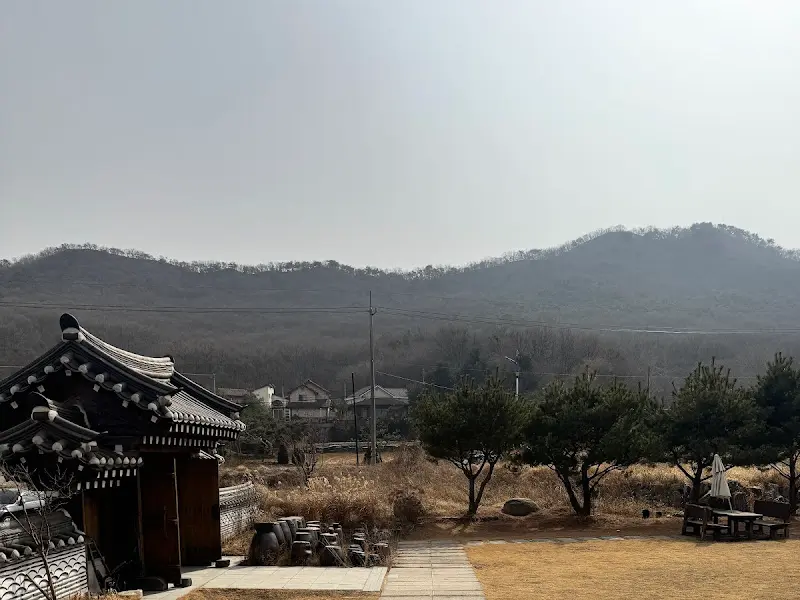 카페 외부 풍경