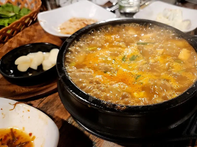 보글보글 끓는 된장찌개