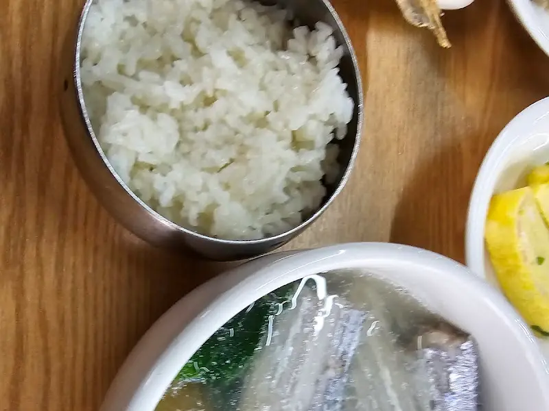 밥 한 공기 뚝딱