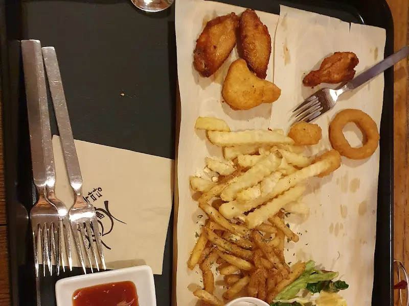 푸짐한 튀김 메뉴