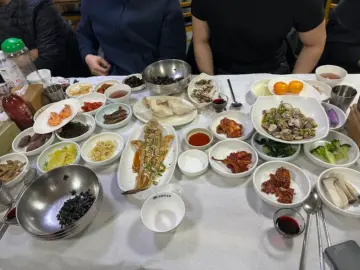 순천만 갈대밭 나들이 후, 과학적 미식 탐험! 대대선창집에서 발견한 짱뚱어탕 맛집