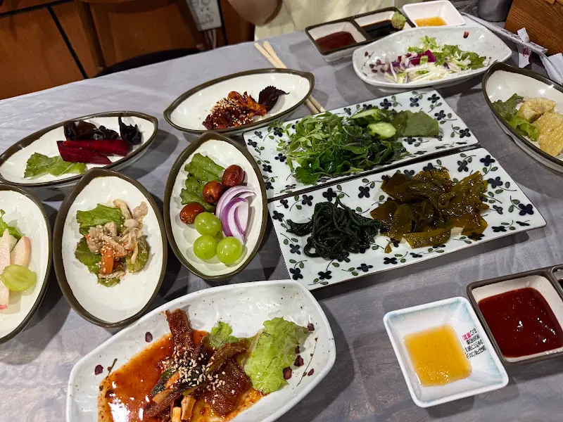 다양한 곁들임 메뉴