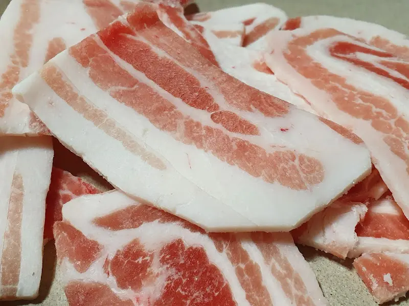 신선한 냉동 삼겹살