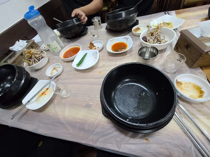 능이백숙 한 상 차림