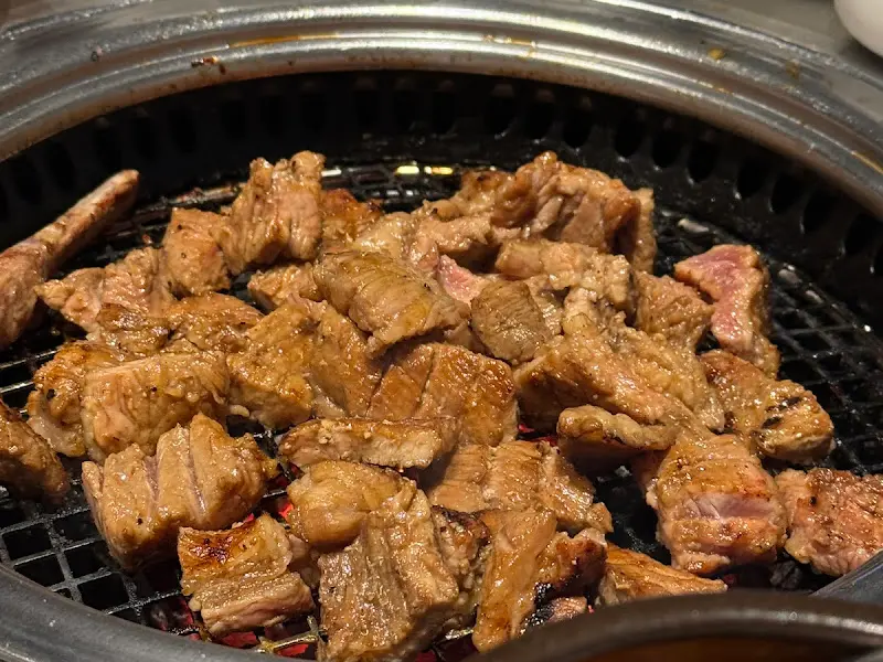 청기와타운 가게 전경