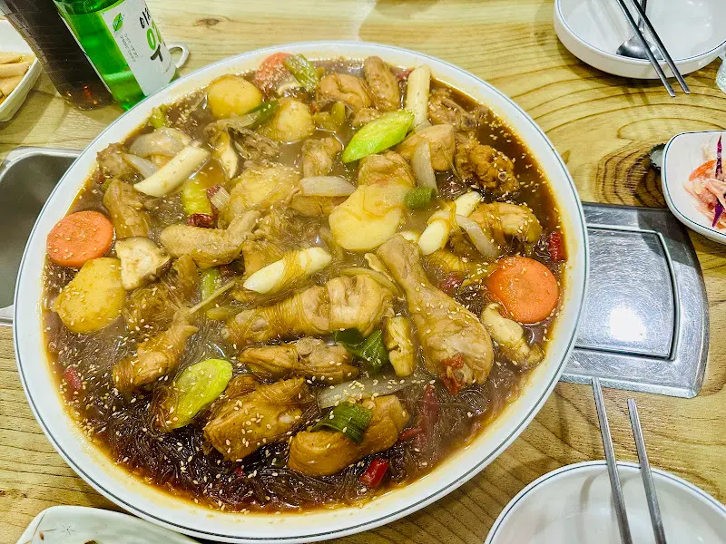 나래원 찜닭 전체샷