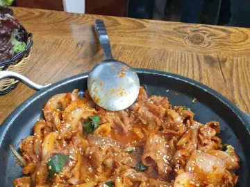 추억 돋는 천안 짜글이 맛집, 공단골에서 맛보는 고향의 손맛