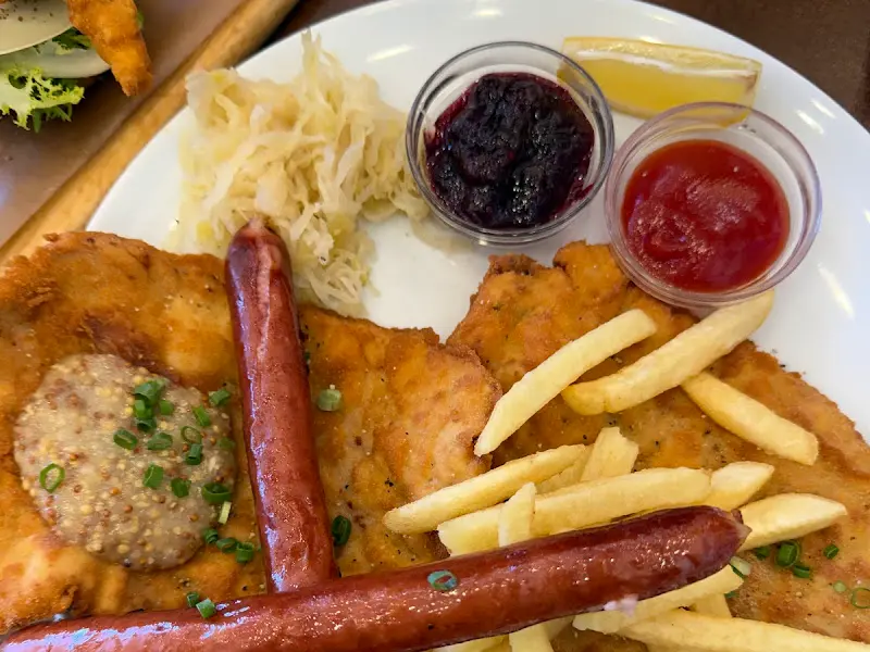 당케슈니첼 내부