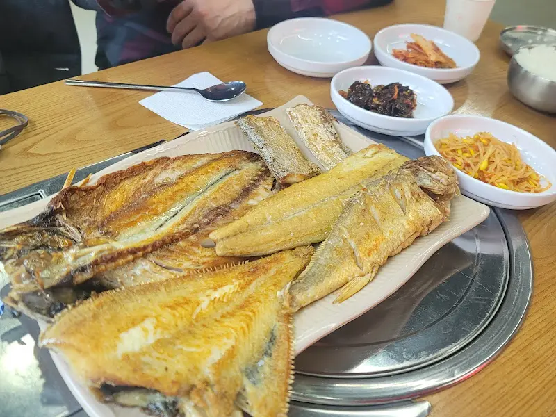 모듬 생선구이 한 상 차림