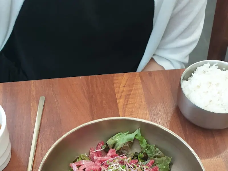 육회비빔밥