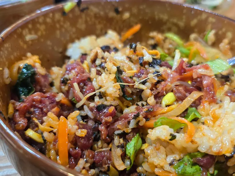 비벼진 육회비빔밥