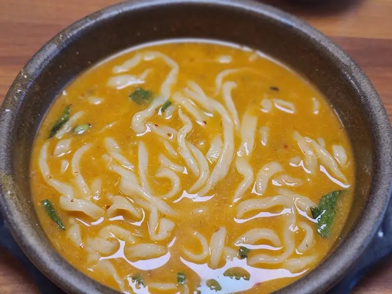 어탕칼제비 면발