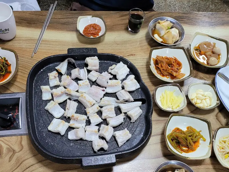 불판 위의 장어