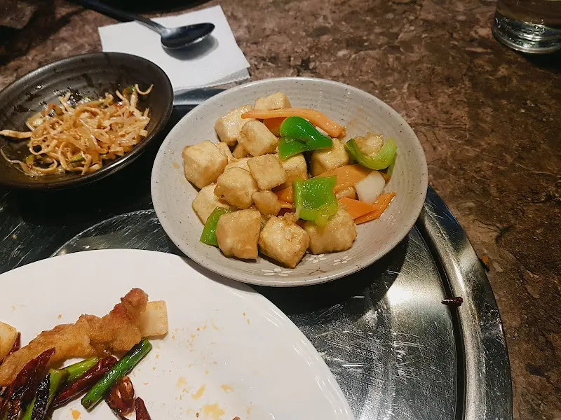 튀김옷을 입은 두부 요리