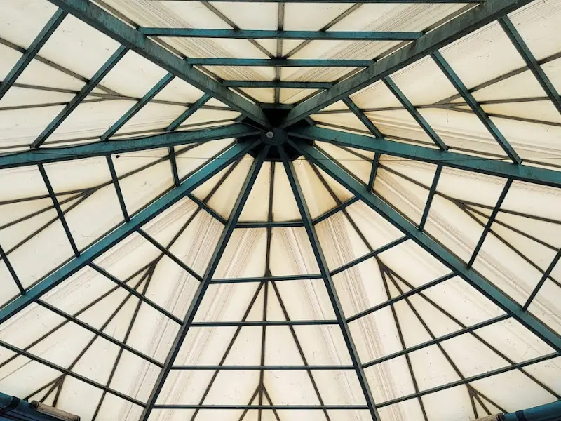 구경시장 아케이드 천장