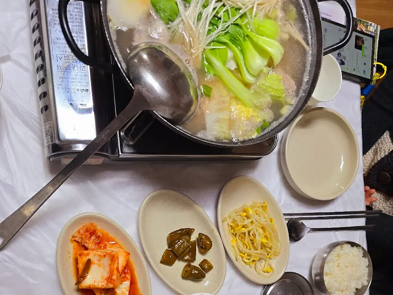 젓국갈비와 밑반찬