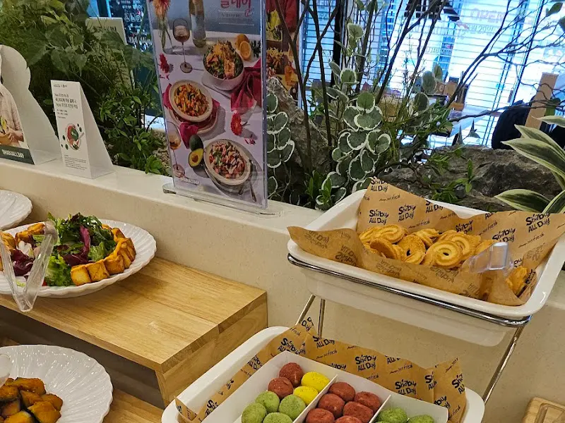 샐러드바 전경